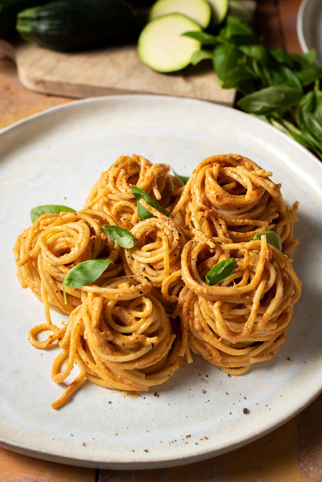 Rezept » Spaghetti mit cremiger Zucchini-Tomaten-Sauce