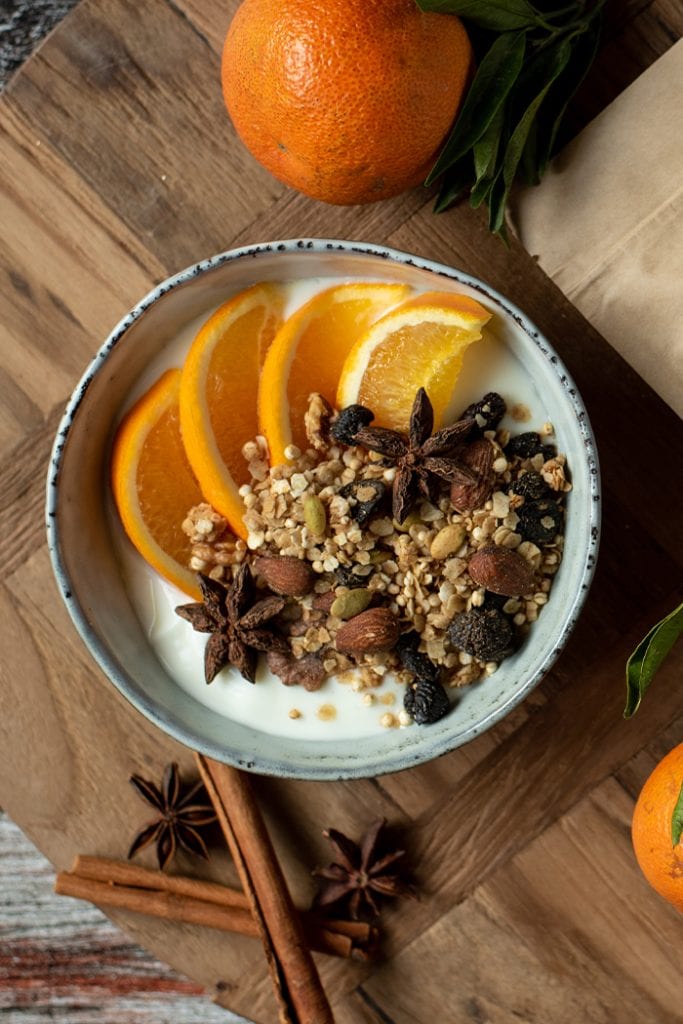 Weihnachtliches Granola ohne Zucker